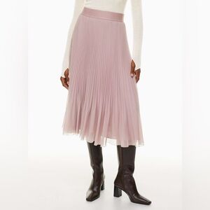 Wilfred Pleated Chiffon Midi Skirt – Blush Pink – Size Small – Like New 🌸